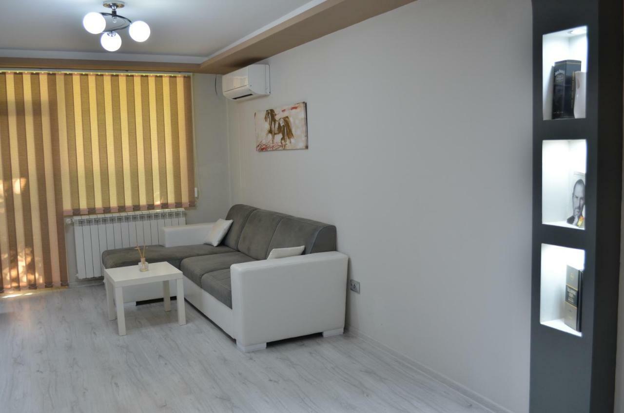 Luxury Apartment Near Varna, Located In Targovishte المظهر الخارجي الصورة